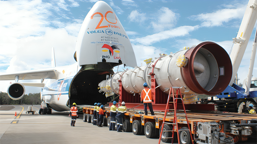 حمل کالاهای صنعتی و تجاری با هواپیما